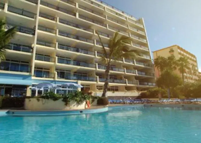 Lovely Apartment With Pool And Sea View